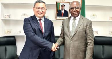 Zambia, China Seek to Deepen Financial Cooperation, Focus on RMB Use
