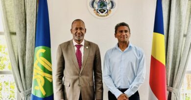 “Stability is Key” – SADC Executive Secretary Meets Seychelles Foreign Minister